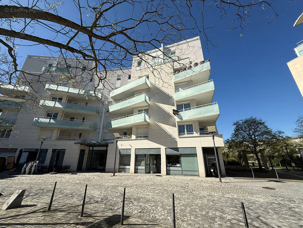 Appartement à MONTIGNY-LE-BRETONNEUX