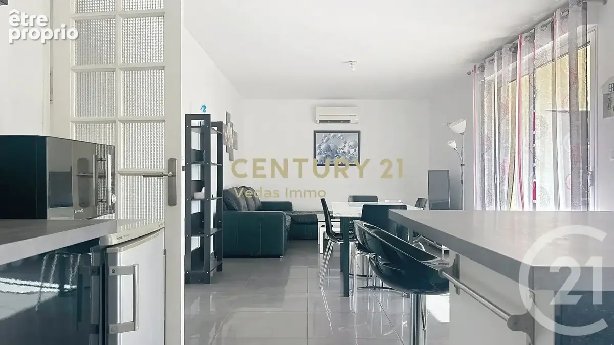 Appartement à SAINT-JEAN-DE-VEDAS