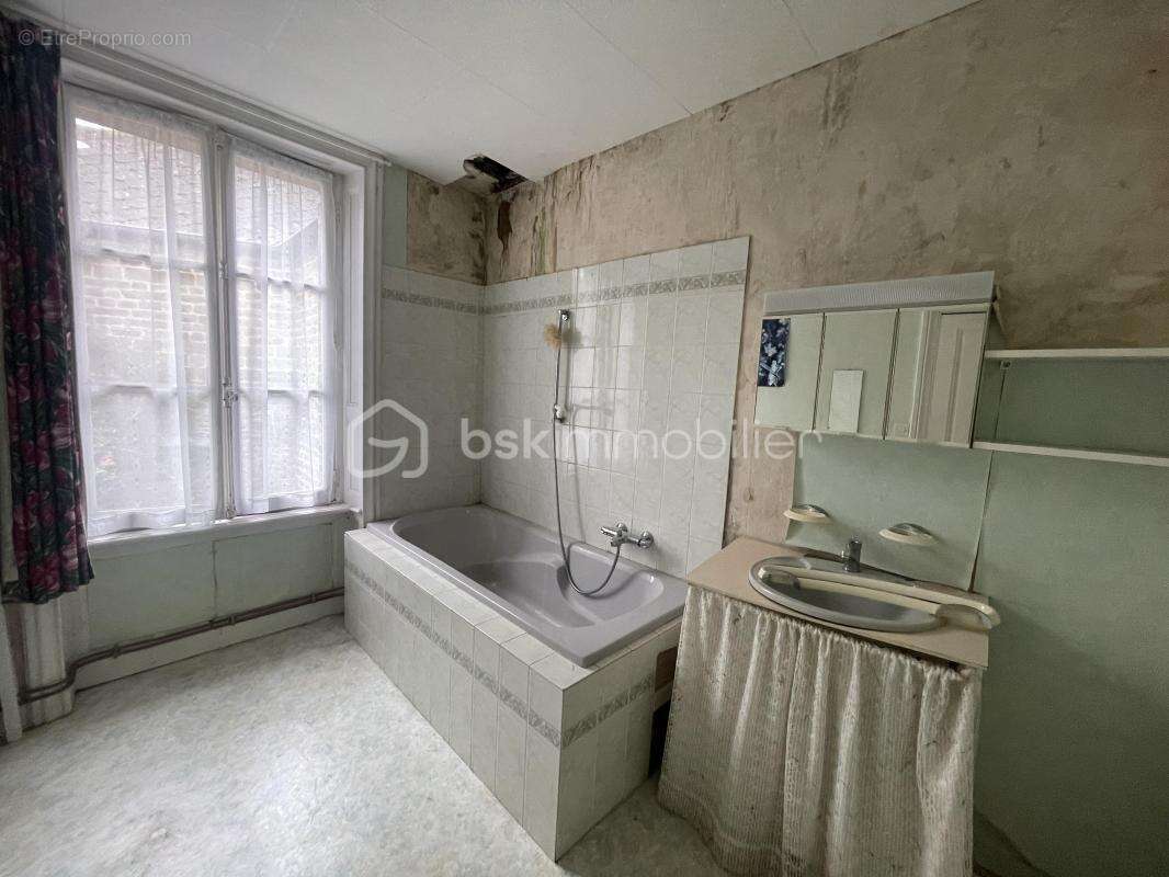 Maison à TESSY-SUR-VIRE