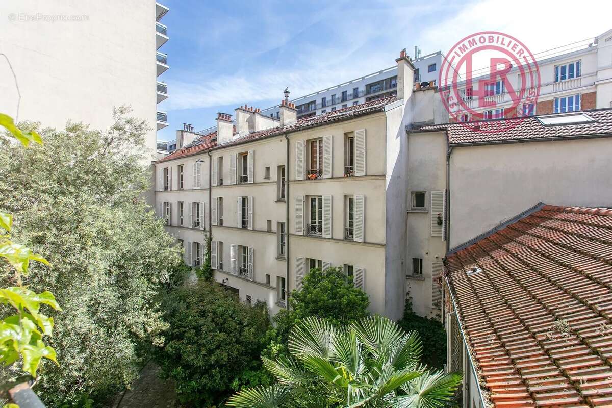 Appartement à PARIS-14E
