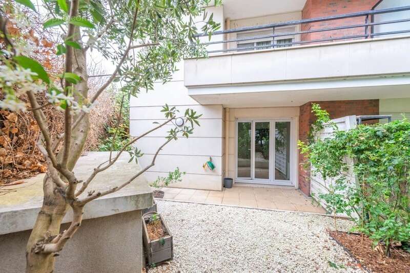 Appartement à SURESNES