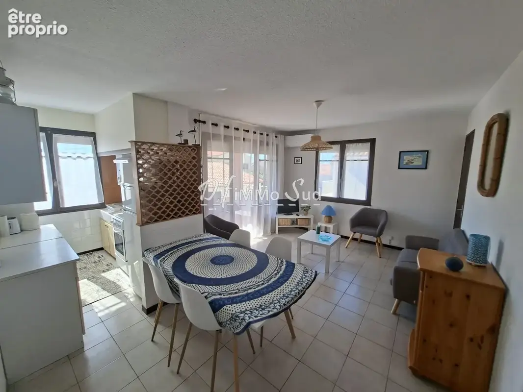Appartement t4 avec terrasse et parking - apercu mer et jardin - photo 9