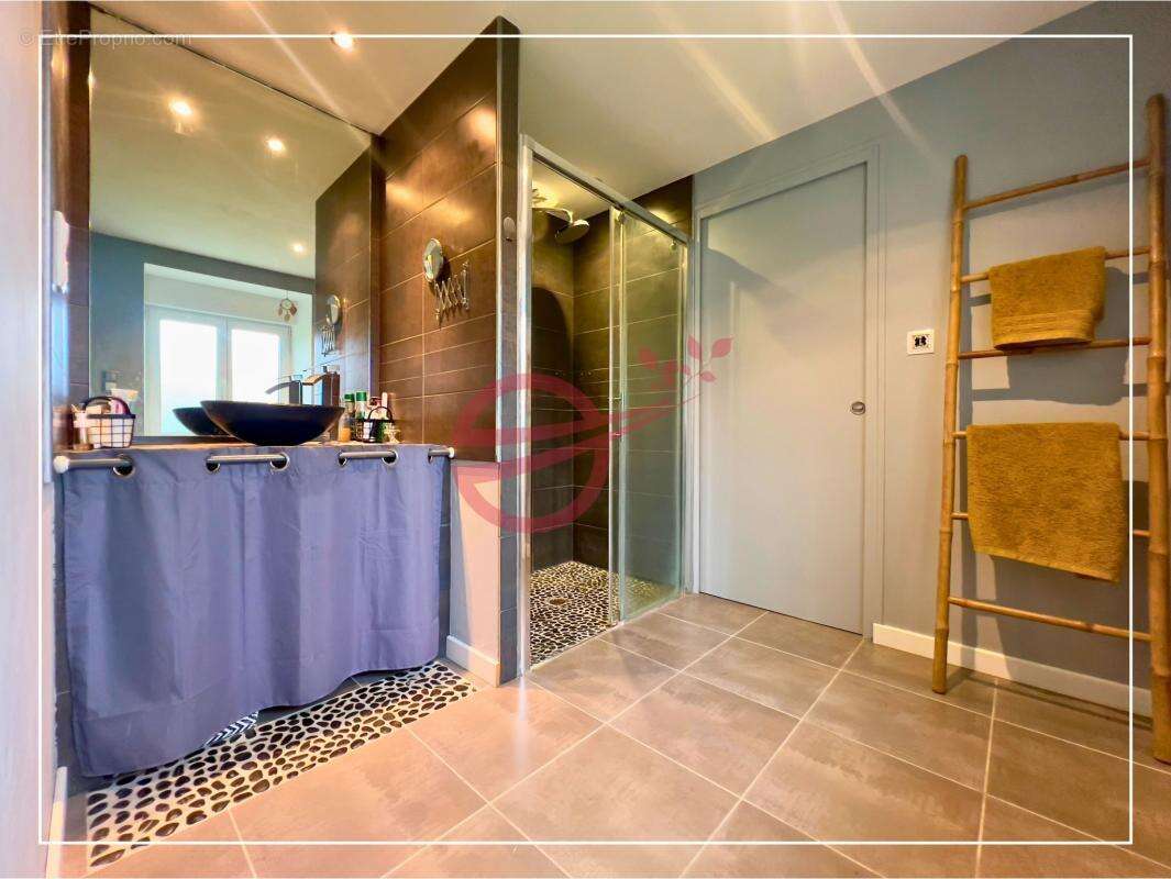 Maison à SAINT-VINCENT-DES-LANDES