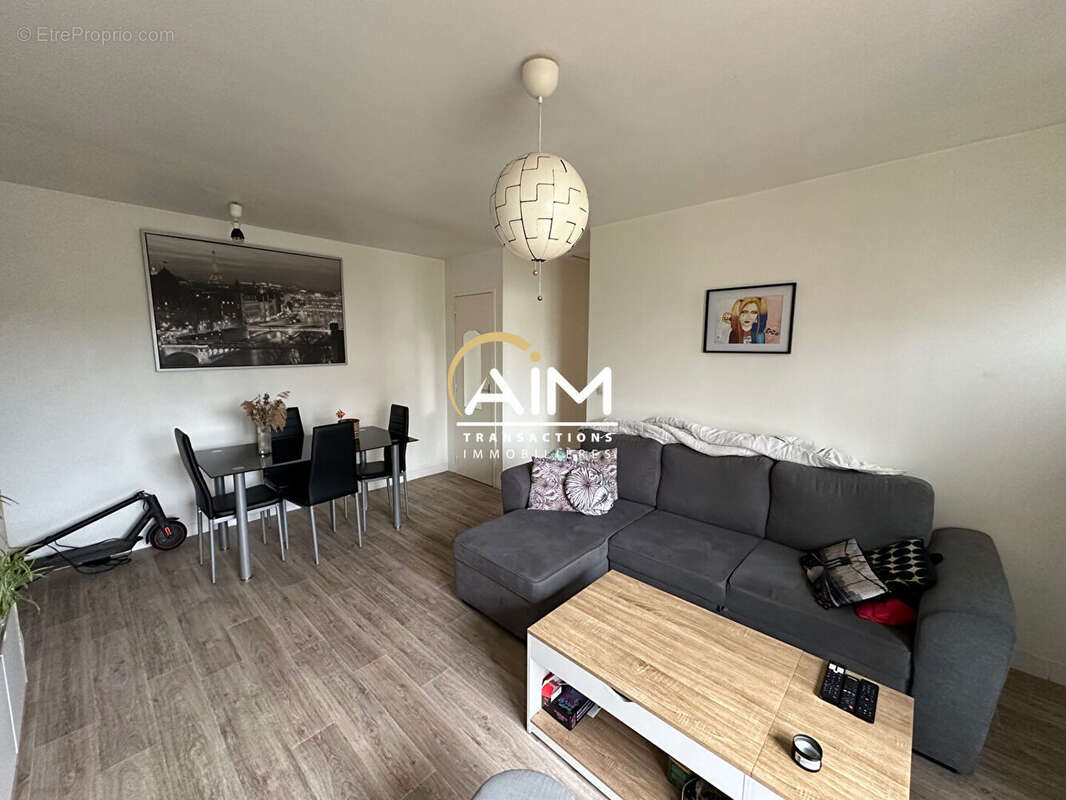 Appartement à LA RICHE