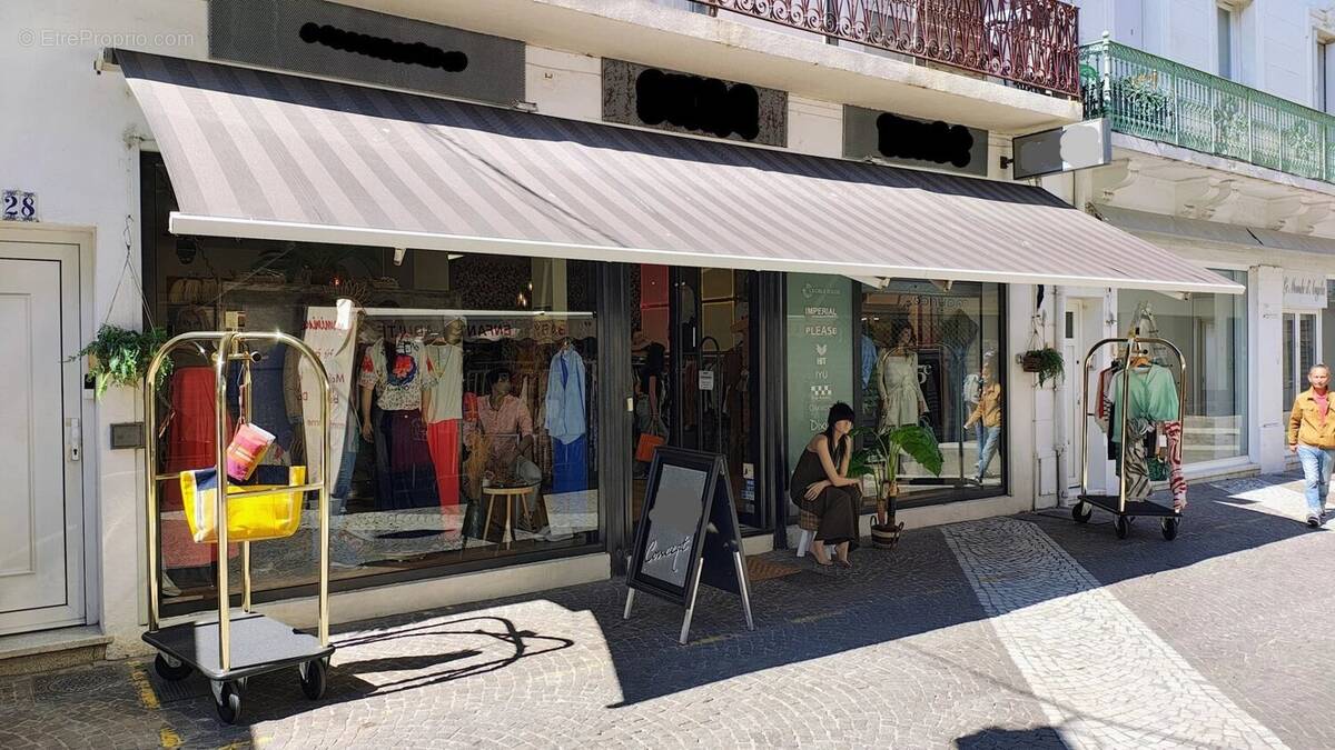 Commerce à LE GRAU-DU-ROI