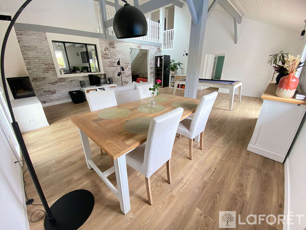 Maison à MARTIGNAS-SUR-JALLE