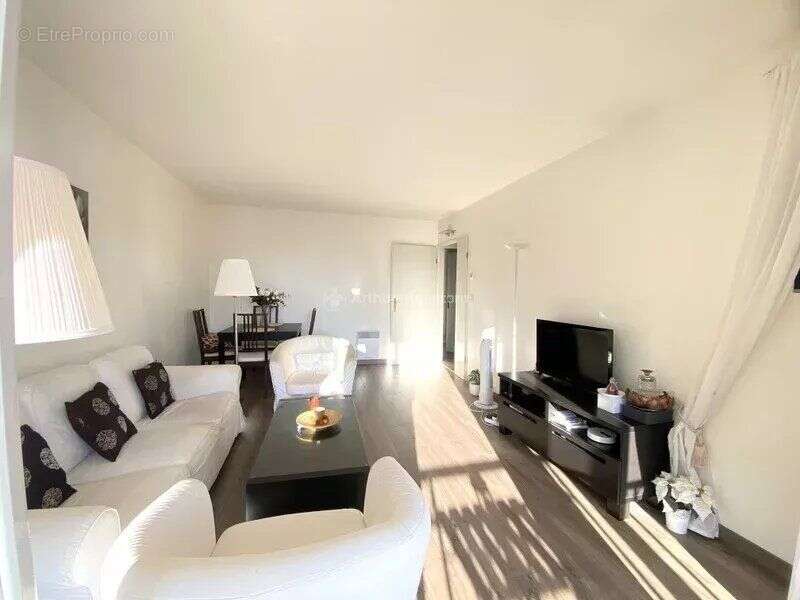 Appartement à SERRIS