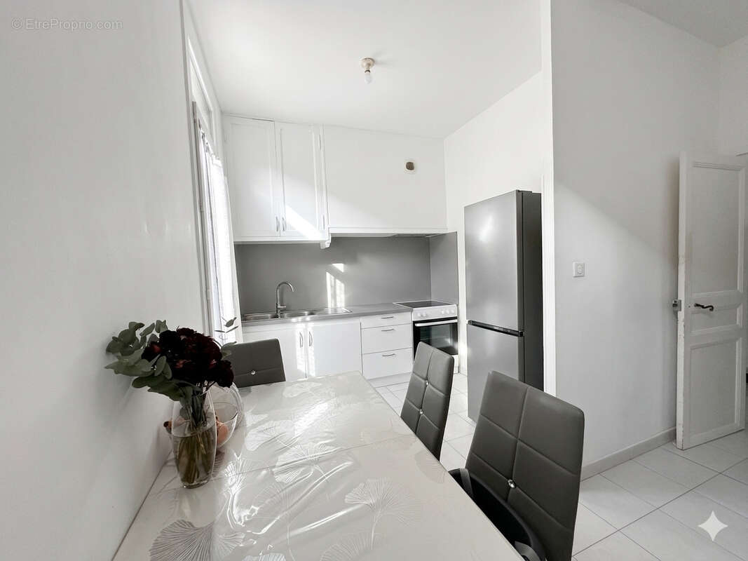 Appartement à SEPTEMES-LES-VALLONS