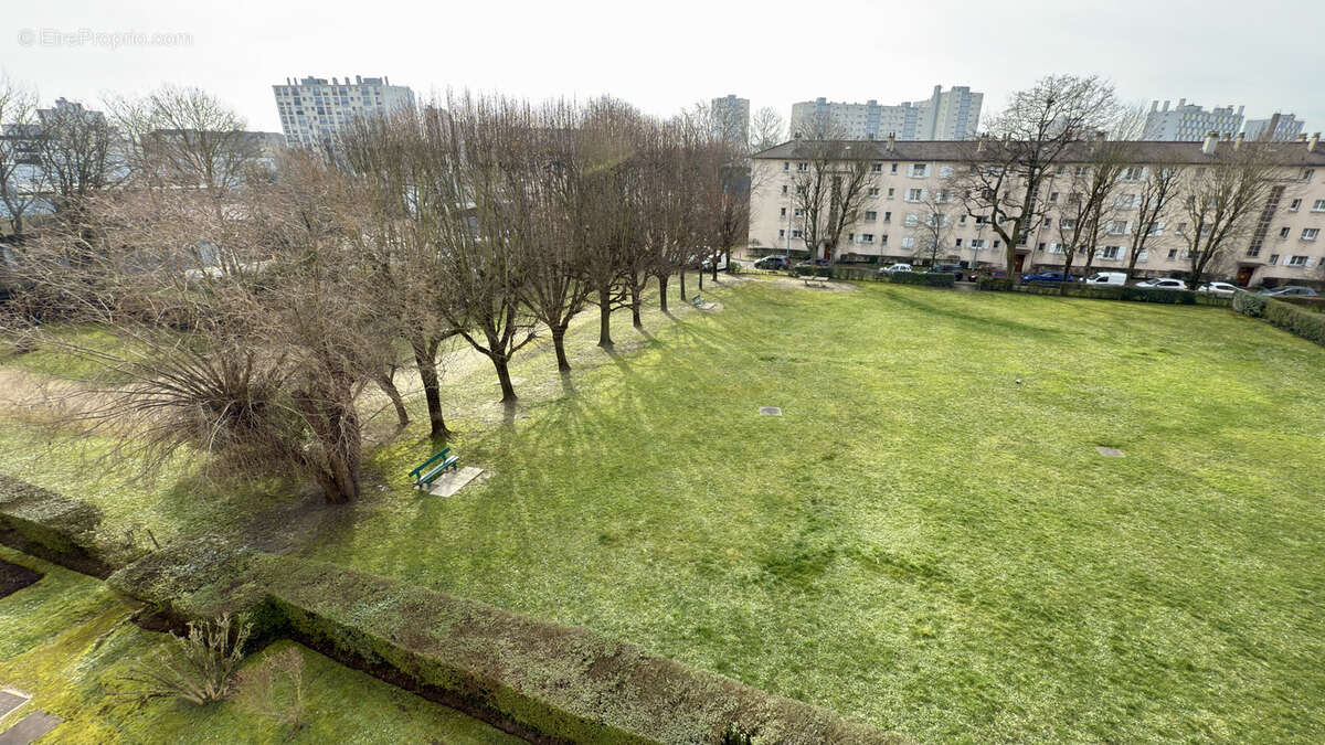 Appartement à SAINT-GRATIEN