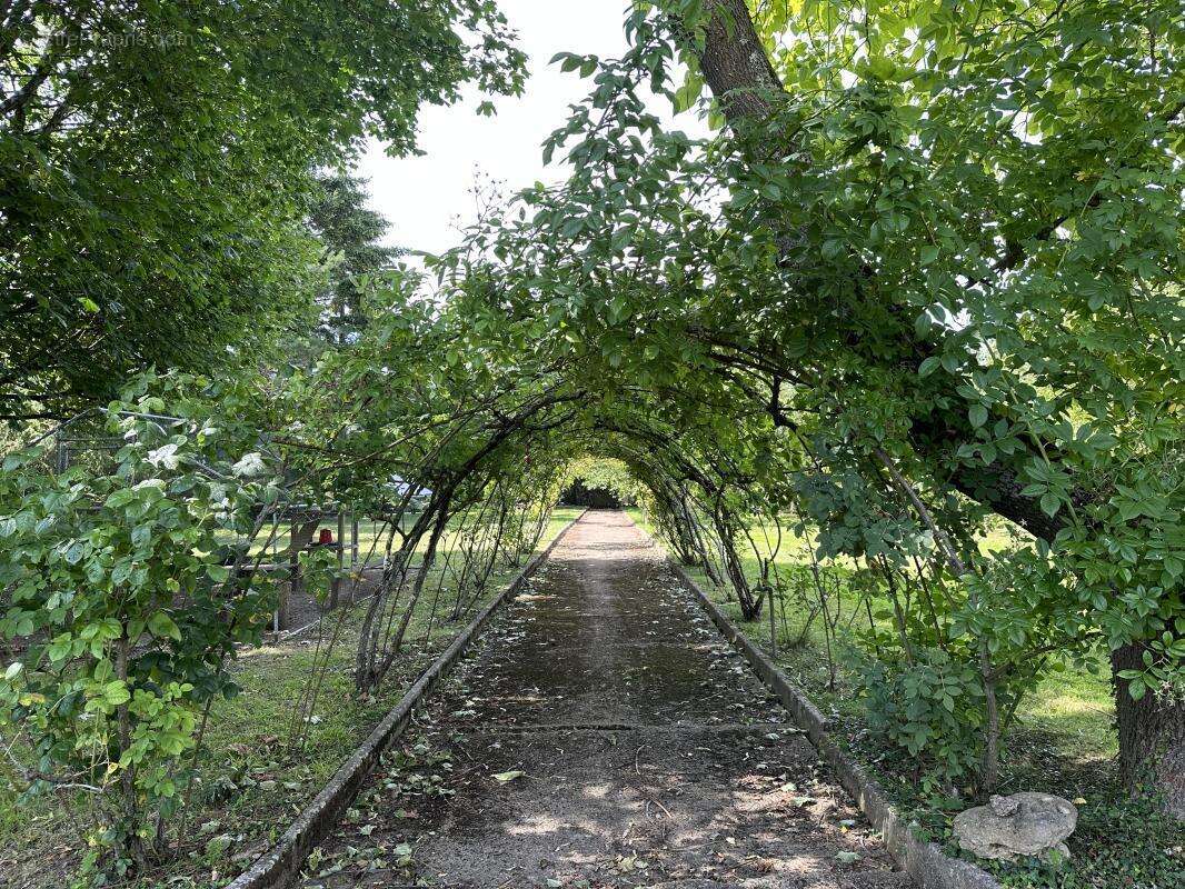 Maison à SAINT-CALAIS