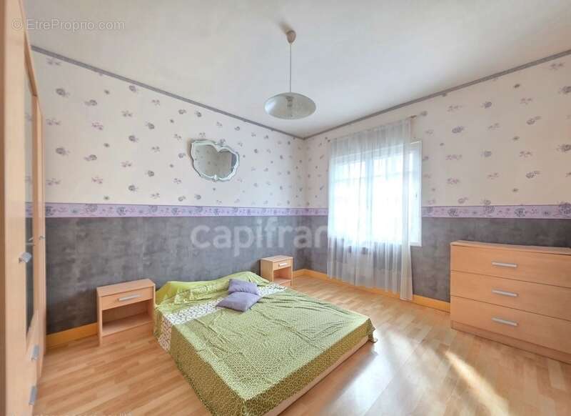 Maison Familiale 4 chambres - 187m² à Villegouge, avec studio et garage - Grand Jardin - photo 12