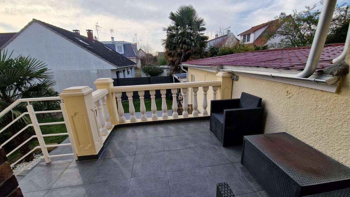 Maison à NEUILLY-SUR-MARNE