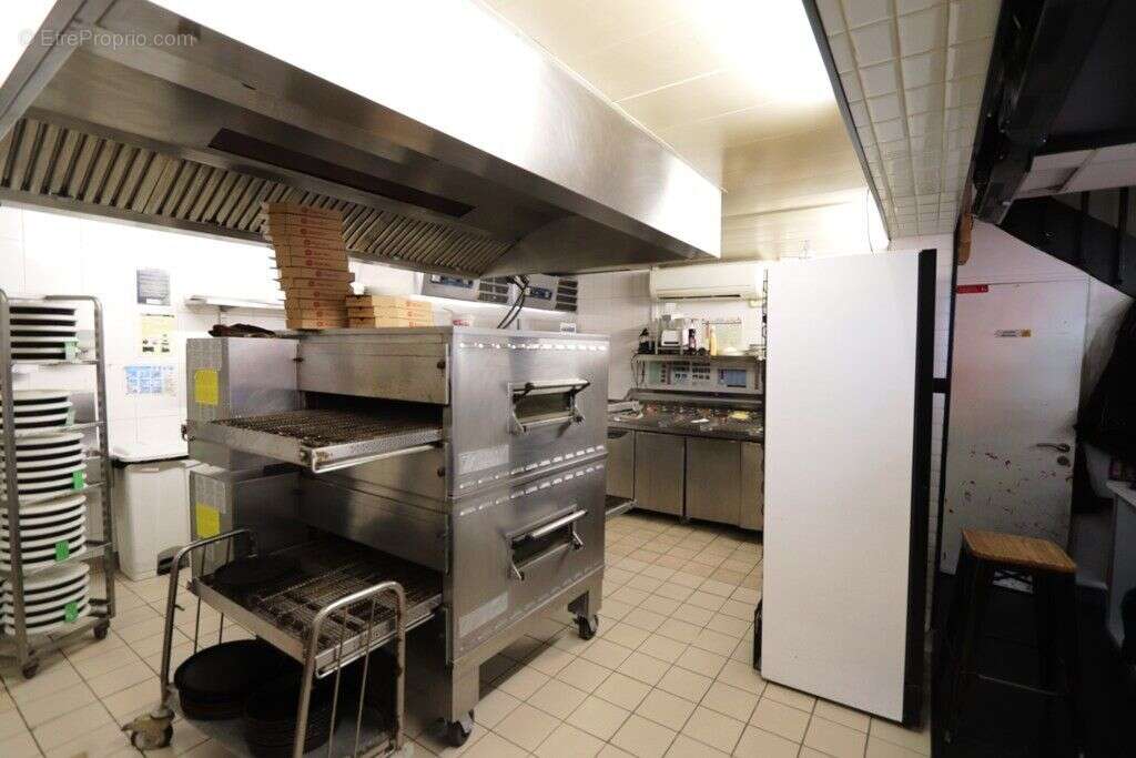 Autre à LES PAVILLONS-SOUS-BOIS