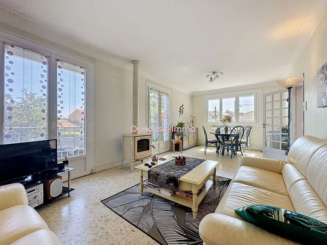 Maison à COULOUNIEIX-CHAMIERS