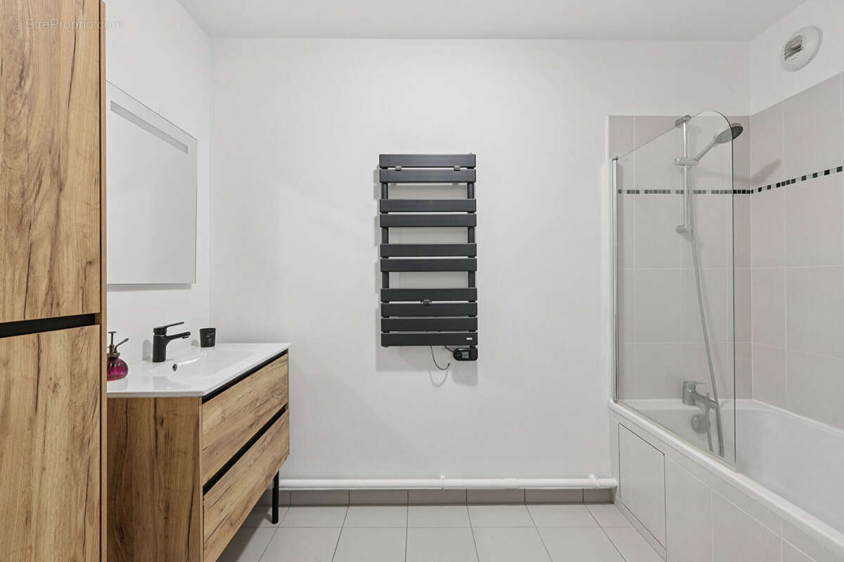 Appartement à NANTERRE