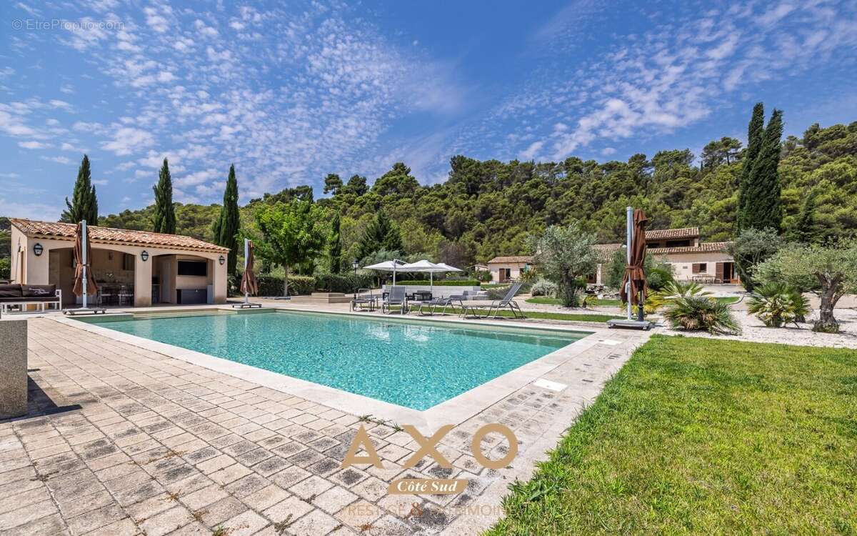 Saint marc jaumegarde - vue sainte victoire - ensemble immobilier - 2 maisons - 380 m2  - appartements - jacuzzi - spa - 2 pisci - photo 19