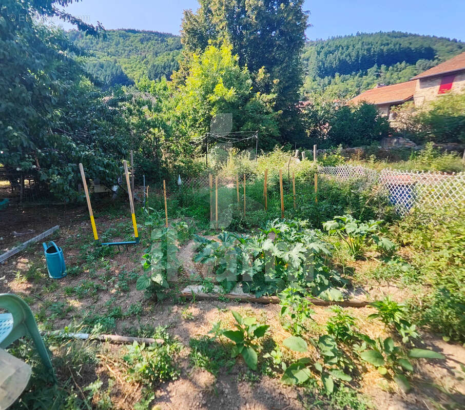 Ensemble immobilier avec terrain de 1 000 m2 et stationnement - photo 11