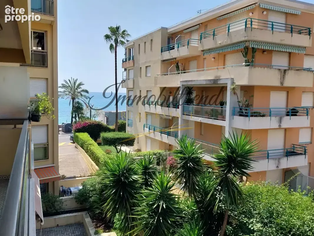 ROQUEBRUNE PLAGE - EXCLUSIVITE !! Lumineux 2 pièces traversant - photo 20