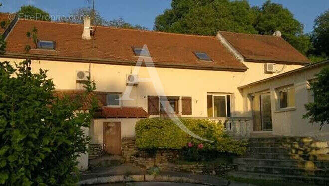 Maison à LIZY-SUR-OURCQ