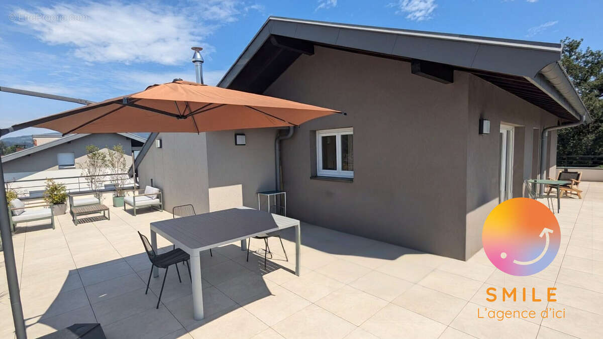 Appartement à VILLY-LE-PELLOUX