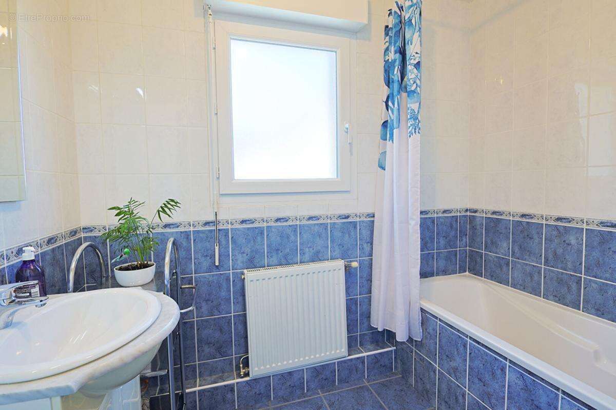 Maison à BRIE-COMTE-ROBERT