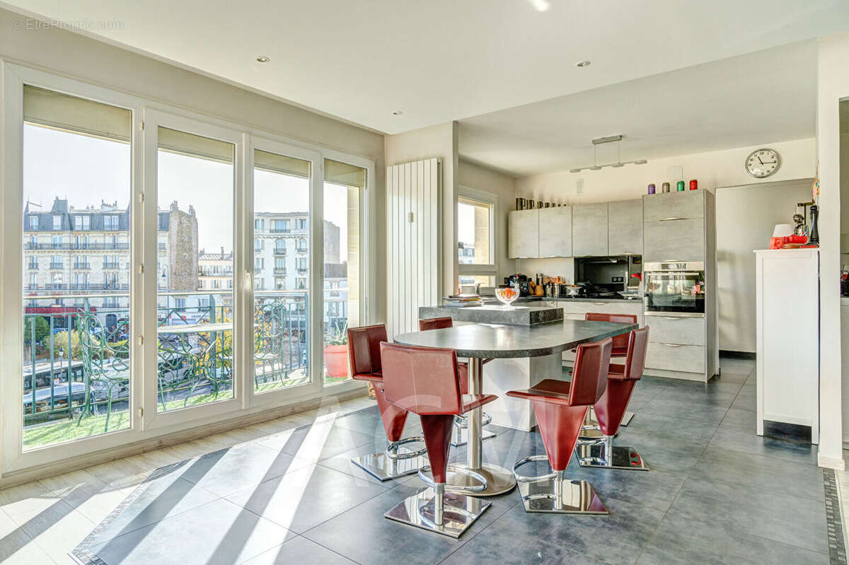 Appartement à MAISONS-LAFFITTE