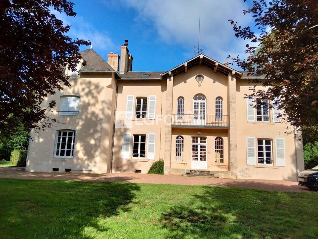 Maison à LIMANTON