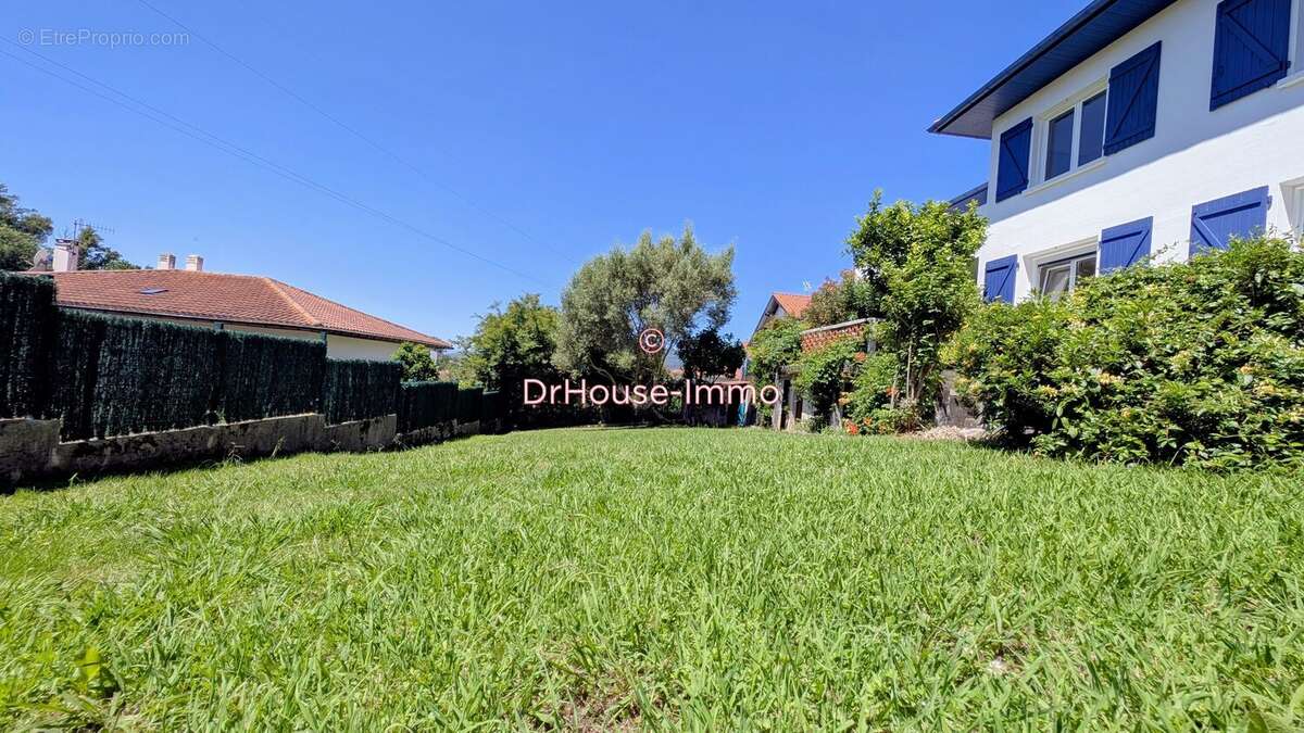 Maison 184 m² à Hendaye  - photo 4