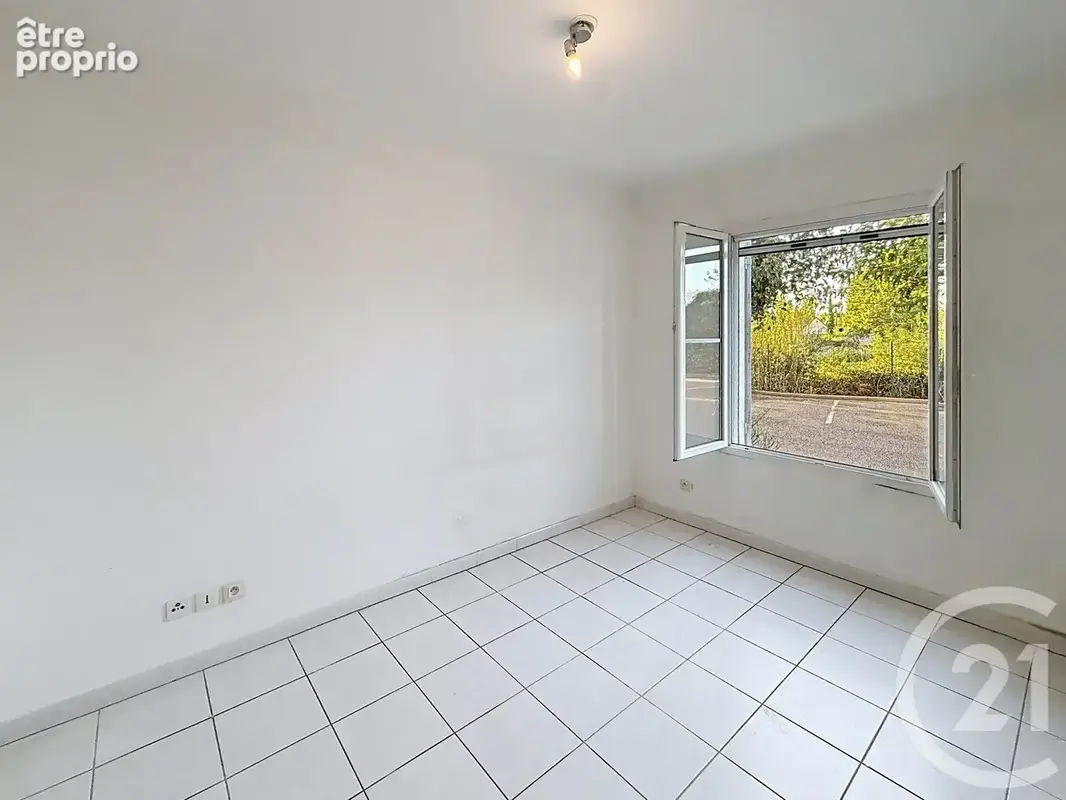 Appartement 3 pièces 67 m² à vendre à Chateaurenard (13160) - photo 12