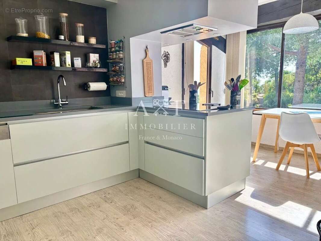 Maison à SAINTE-AGNES