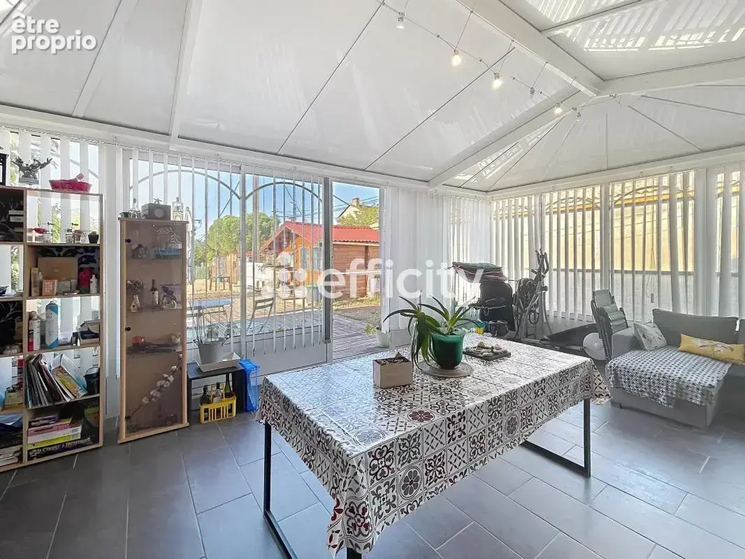Maison 6 pièces 136 m² à vendre à Abzac (33230) - photo 3