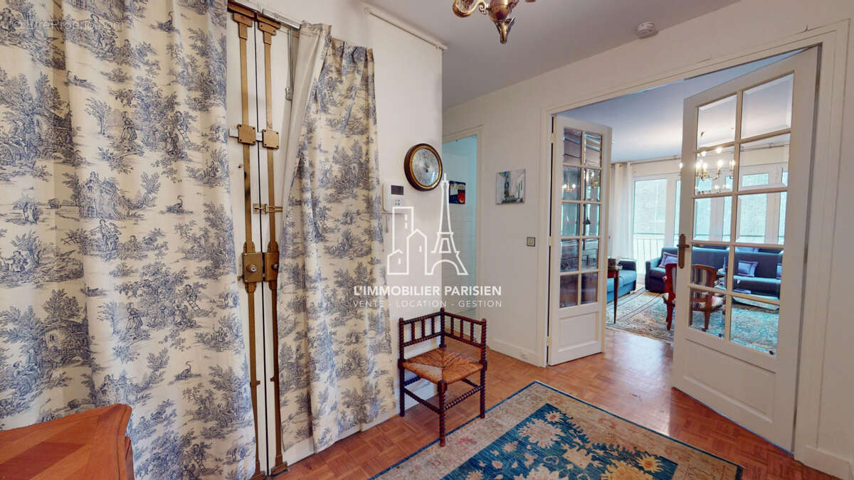 Appartement à PARIS-17E