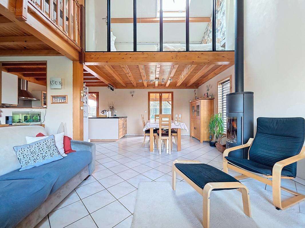 Maison à OYTIER-SAINT-OBLAS