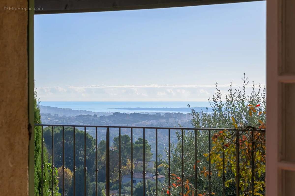 Maison à MOUGINS
