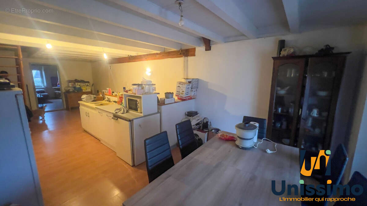 Appartement à NOMMAY