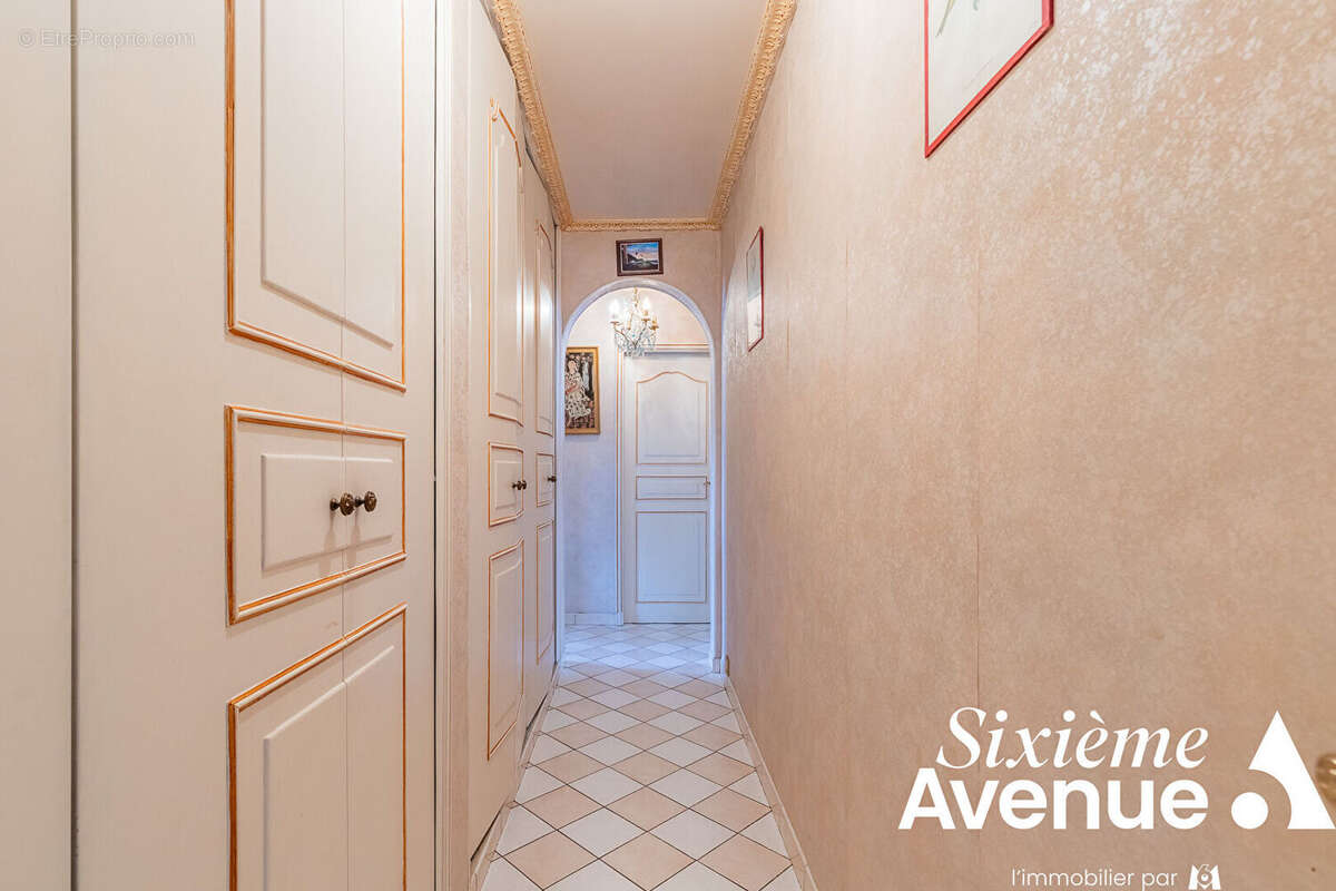 Appartement à CHILLY-MAZARIN