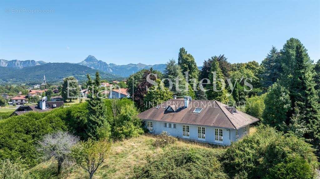 Maison à SAINT-PAUL-EN-CHABLAIS