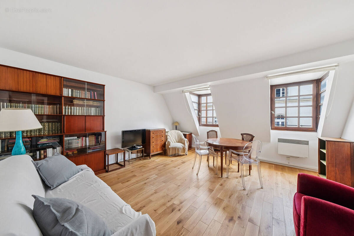 Appartement à PARIS-5E