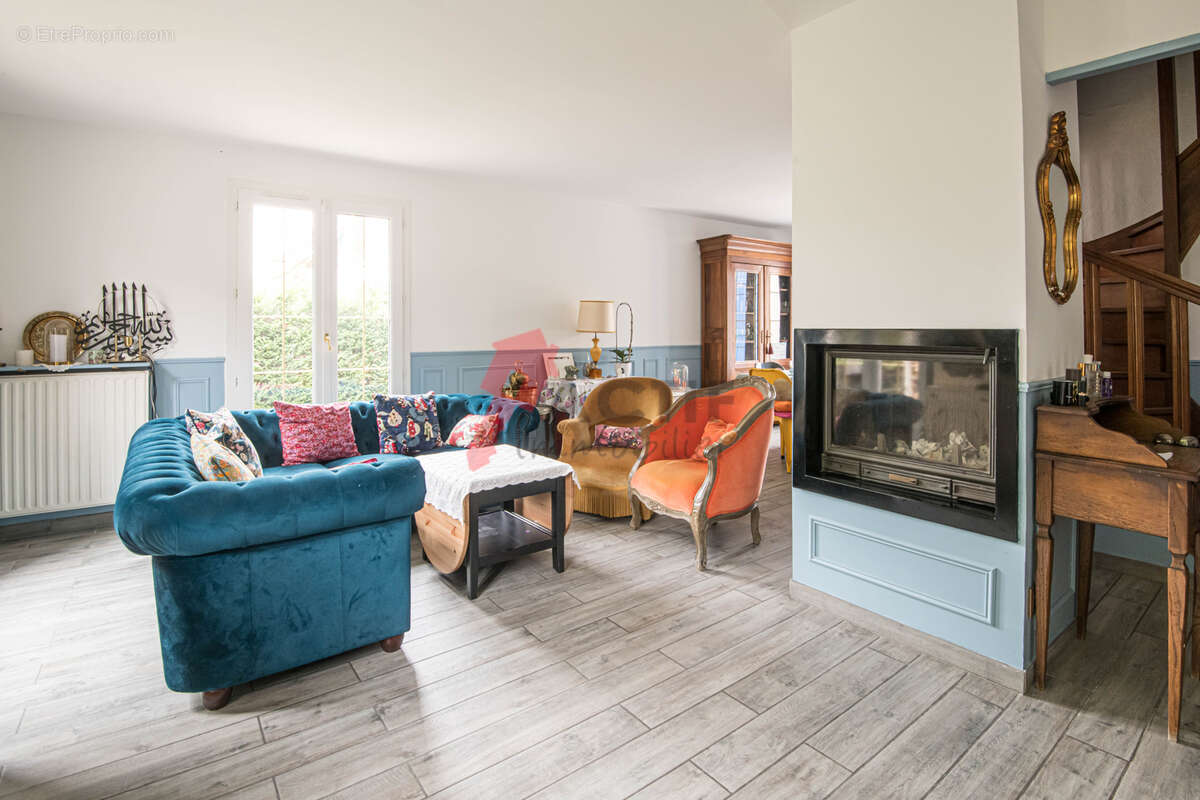 Maison à COURCOURONNES