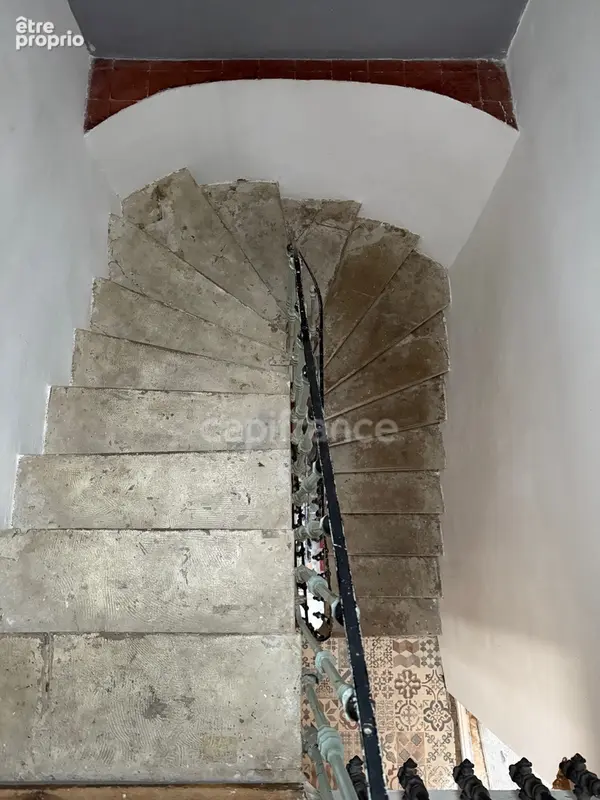 Maison de caractère de 267 m² avec atelier de 83 m² et projet de terrasse tropézienne - photo 7