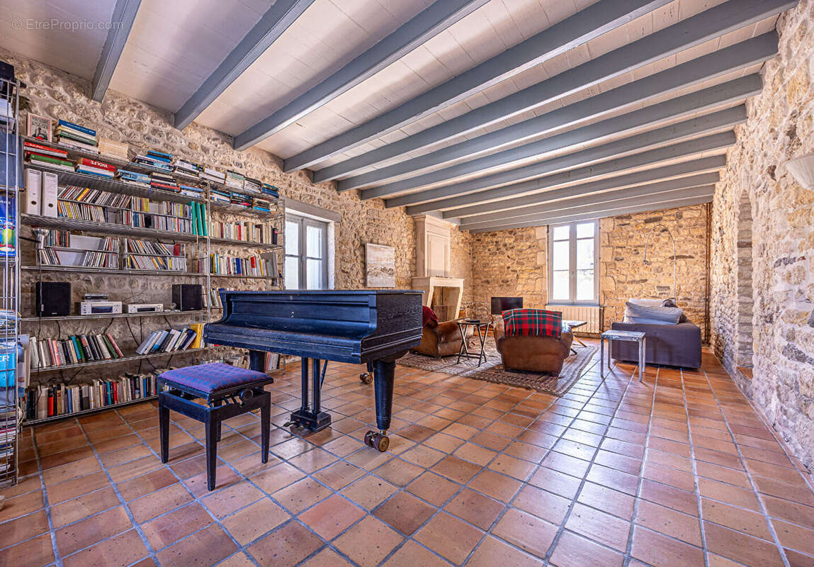 Maison de Charme à Mornac-sur-Seudre - Un Écrin de Sérénité - photo 2