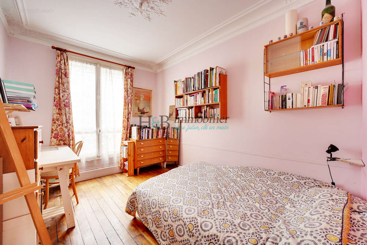 Appartement à PARIS-10E