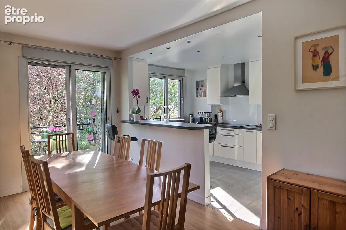 Appartement 5 pièces 111 m² · à Garches · 111,1 m² · 650 000 €