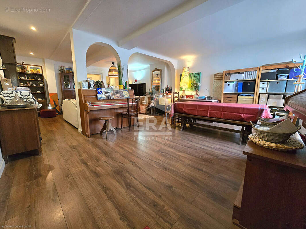 Maison à MONTPON-MENESTEROL