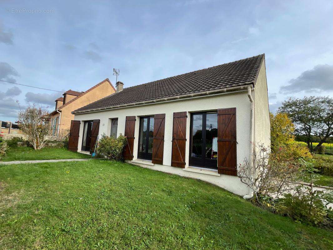 Maison à LIZY-SUR-OURCQ