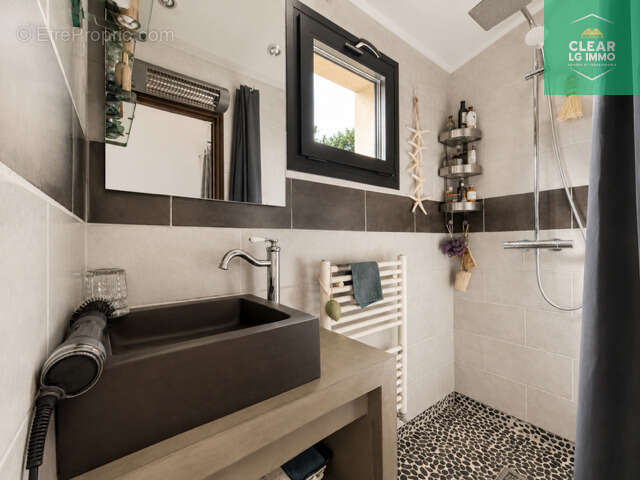 Maisonavec jardin et piscine - photo 15