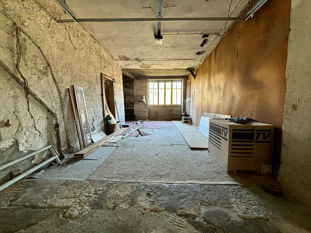 Appartement à SAINT-LEONARD-DE-NOBLAT