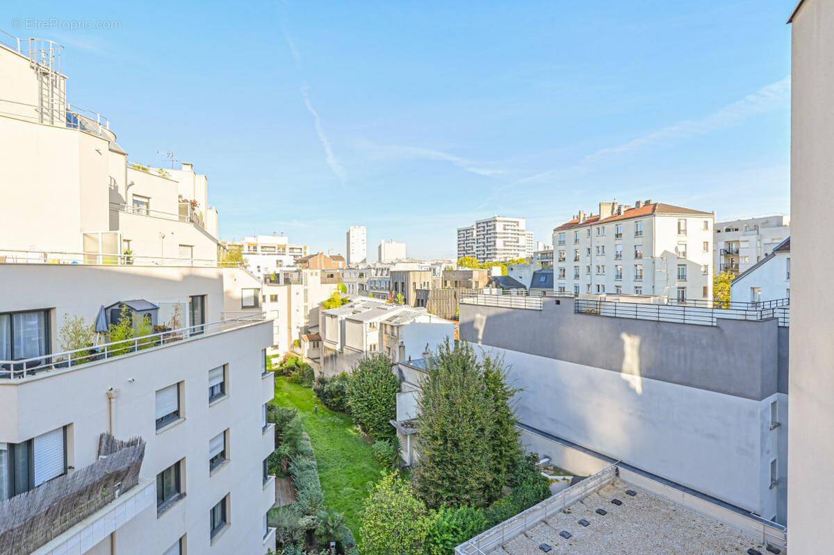 Appartement à PARIS-19E