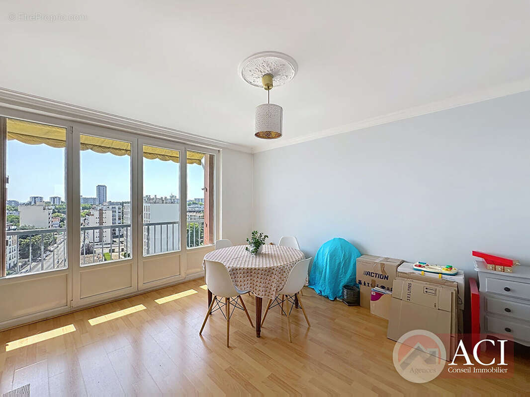 Appartement à EPINAY-SUR-SEINE