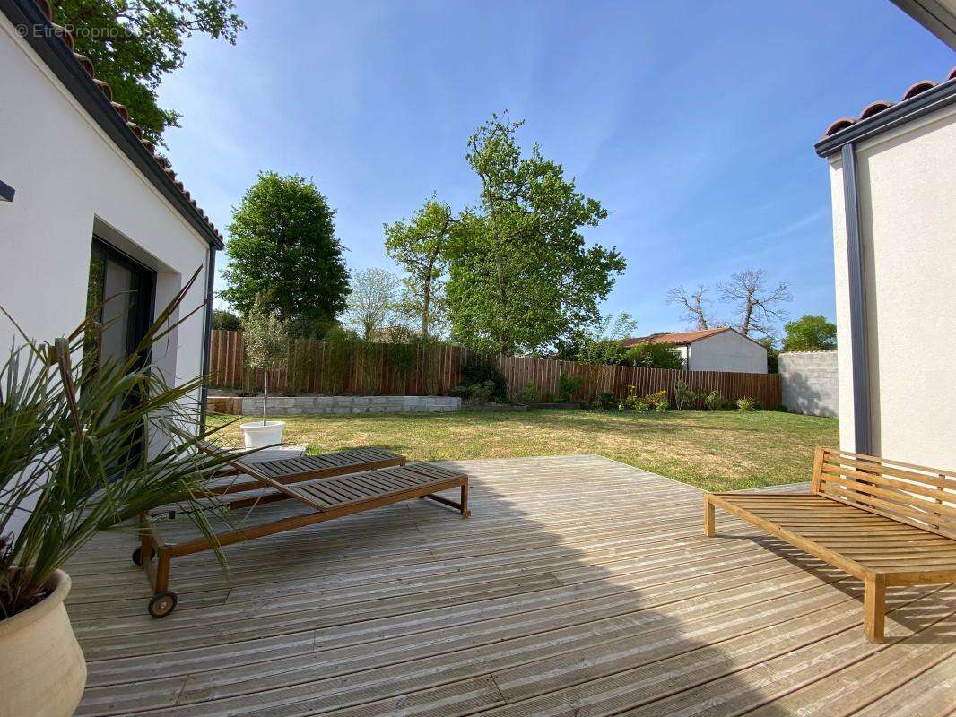 Maison à LES MATHES